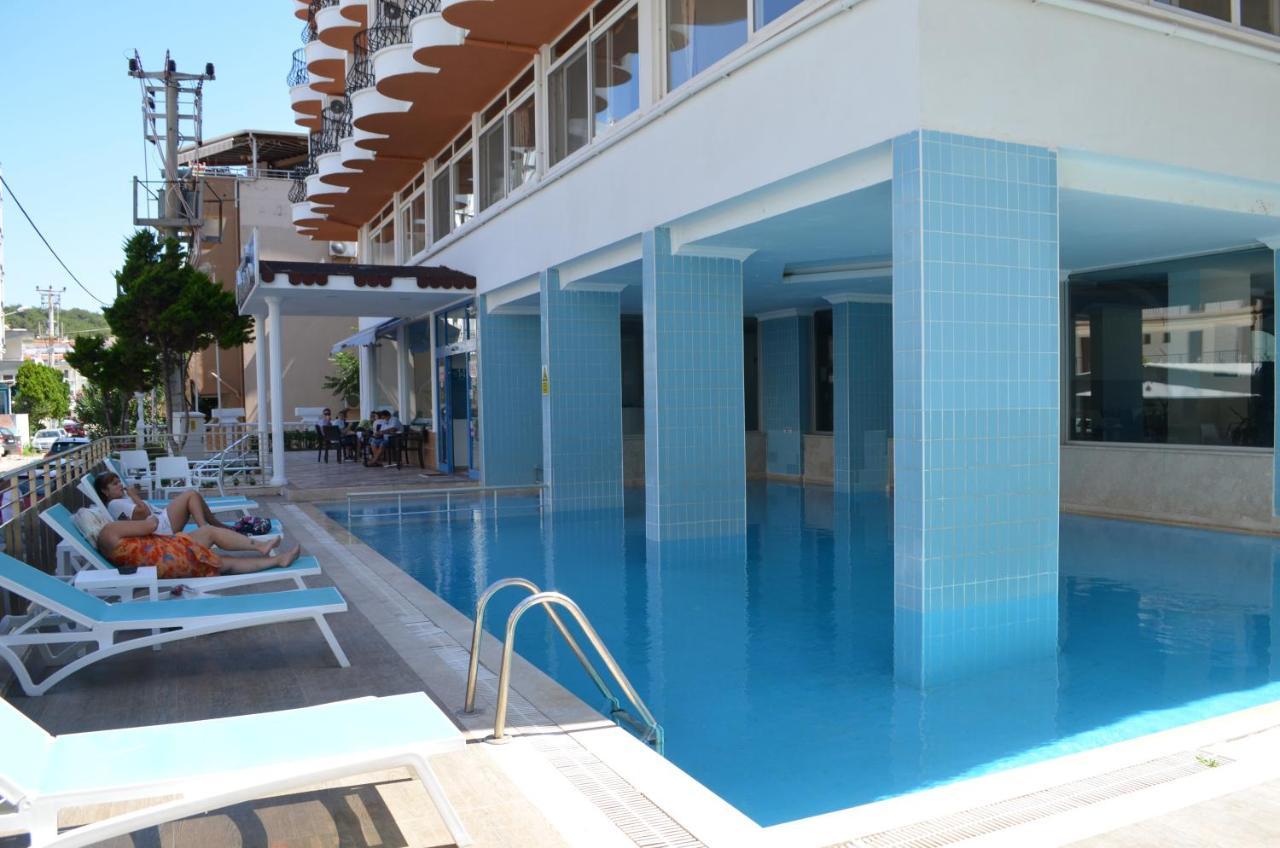 Grand Milano Hotel Ayvalik Exterior photo