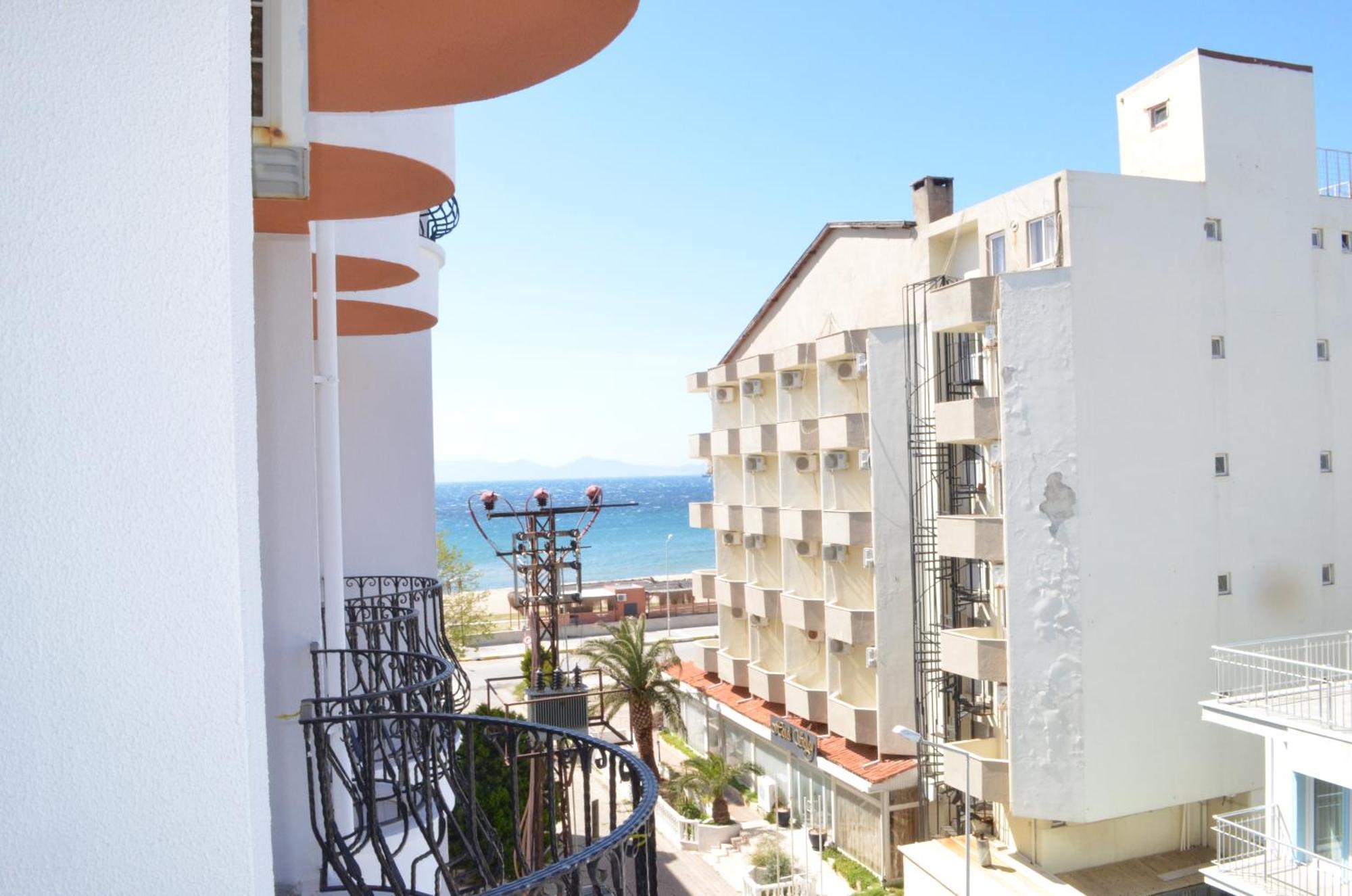Grand Milano Hotel Ayvalik Room photo