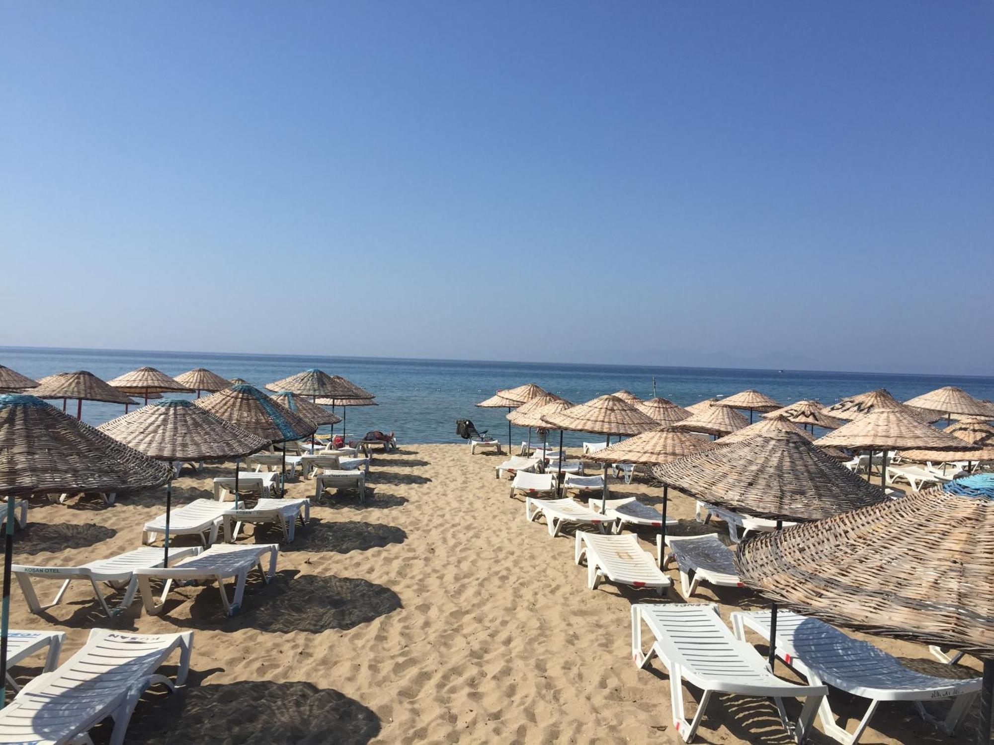 Grand Milano Hotel Ayvalik Exterior photo